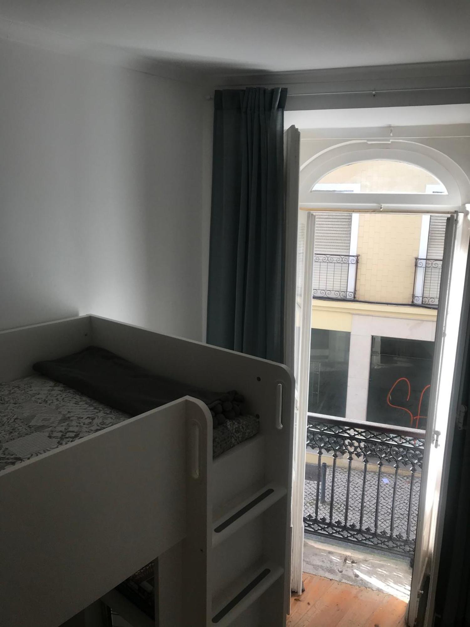 Casa Dos Poetas Hostel Калдас да Райна Стая снимка